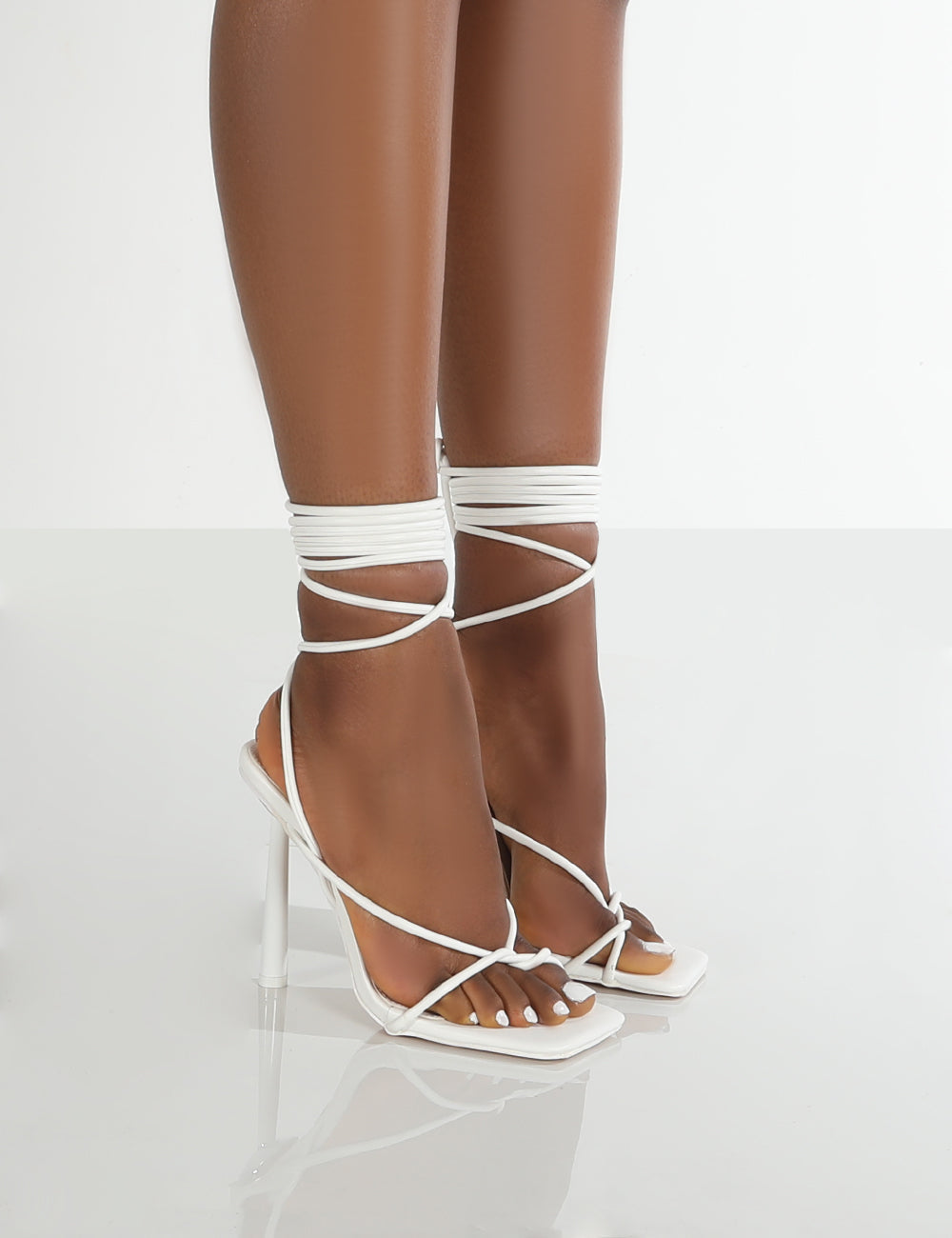 White heels cover on sale toes