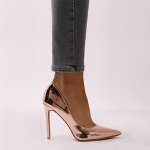 Tipsy Cut Out Court Heels in Rose Gold