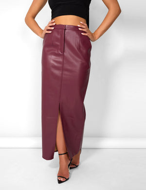 Kaiia Leather Look Maxi Skirt in Burgundy